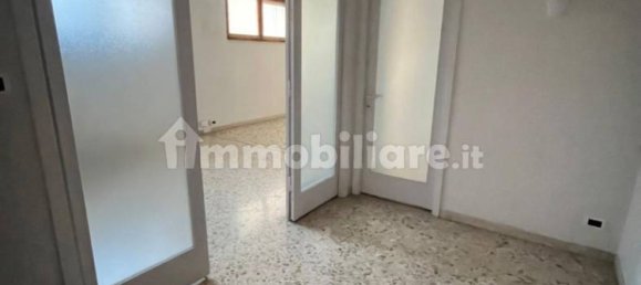 3 rooms Office in Palermo, Italy No. 306233 5