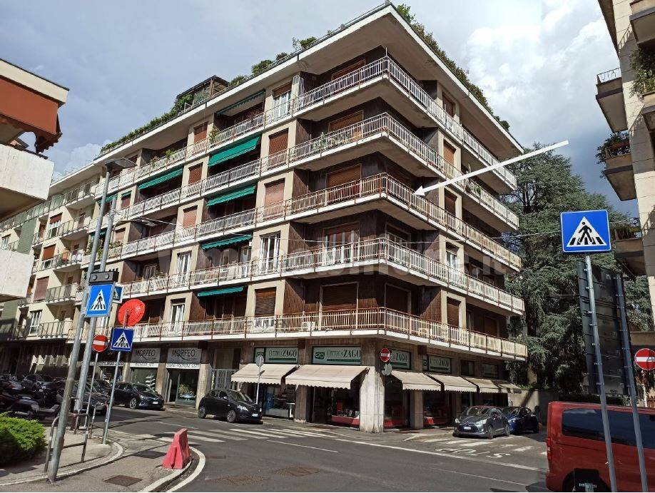 5-salle Appartement à Varese, Italy No. 5407