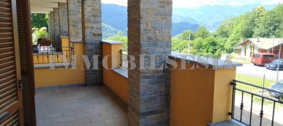 Apartamento de 3 habitaciónes en Quarona, Italy No. 18106 17