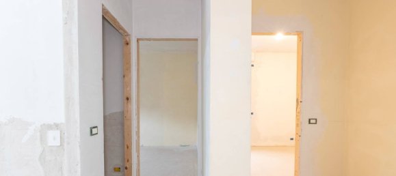 Квартира с 4 комнатами в Формиджине, Италия № 295663 14