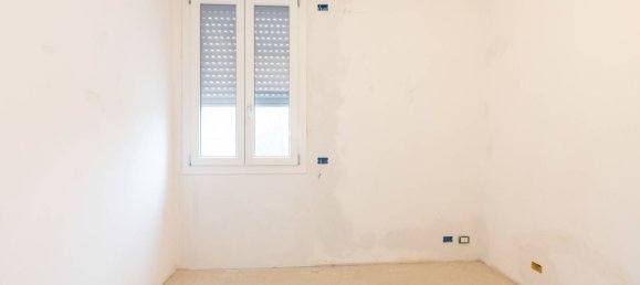 Квартира с 4 комнатами в Формиджине, Италия № 295663 19