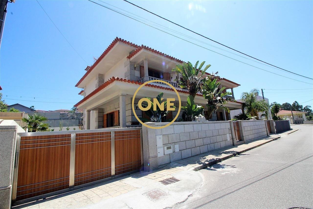 4 chambres Maison à Vila Nova de Famalicao, Portugal No. 32905