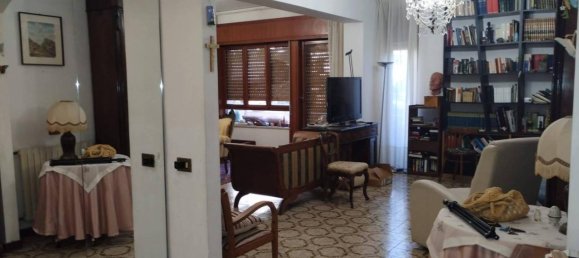 3-Zimmer Wohnung in Messina, Italy, Nr. 76138 3