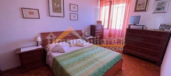 1 bedroom Apartment in Ravenna, Italy No. 351907 2