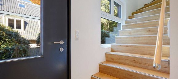 Коммерческая недвижимость с 4 спальнями в Вандсбек, Германия № 39557 9