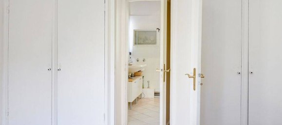 Коммерческая недвижимость с 4 спальнями в Вандсбек, Германия № 39557 10