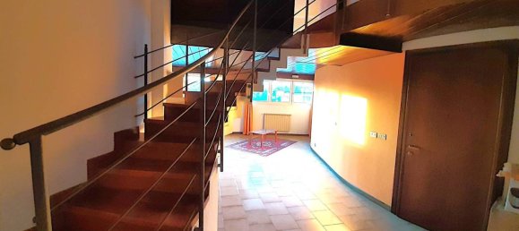 2 Schlafzimmer Wohnung in Udine, Italy, Nr. 9978 18