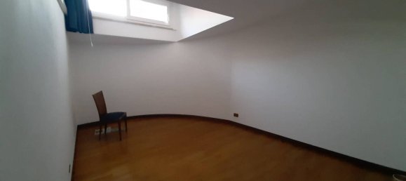2 Schlafzimmer Wohnung in Udine, Italy, Nr. 9978 6