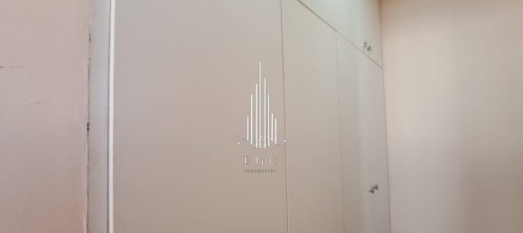 Вилла с 5 спальнями в Халифа-Сити, ОАЭ № 39967 16