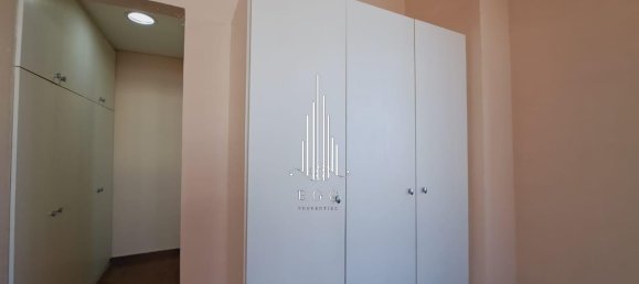 Вилла с 5 спальнями в Халифа-Сити, ОАЭ № 39967 17