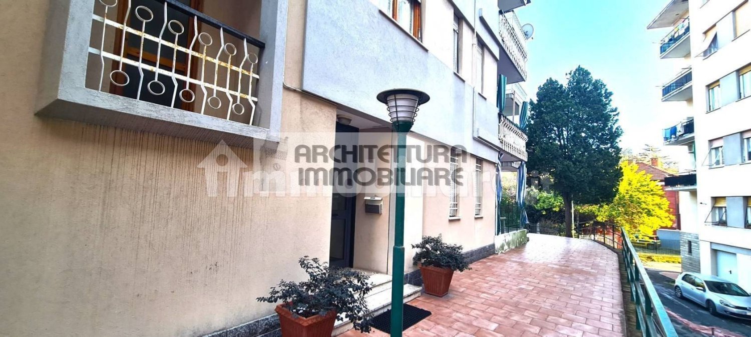 2 Schlafzimmer Wohnung in Albisola Superiore, Italy, Nr. 290741