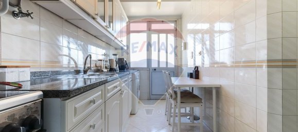 4 bedrooms House in Lisbon, Portugal No. 166172 29