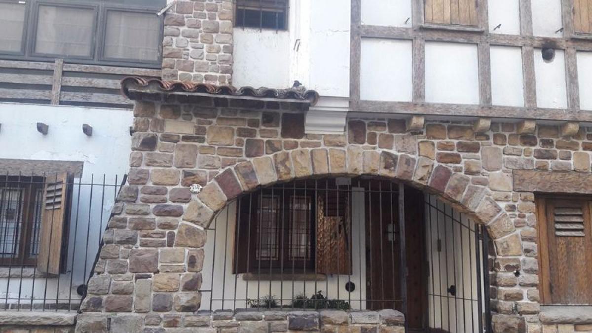 10 bedrooms House in Mar del Plata, Argentina No. 83954