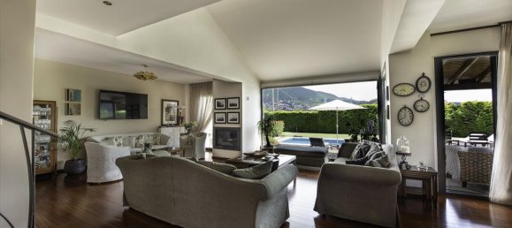 3 bedrooms Property in Chortiatis, Greece No. 4054 2