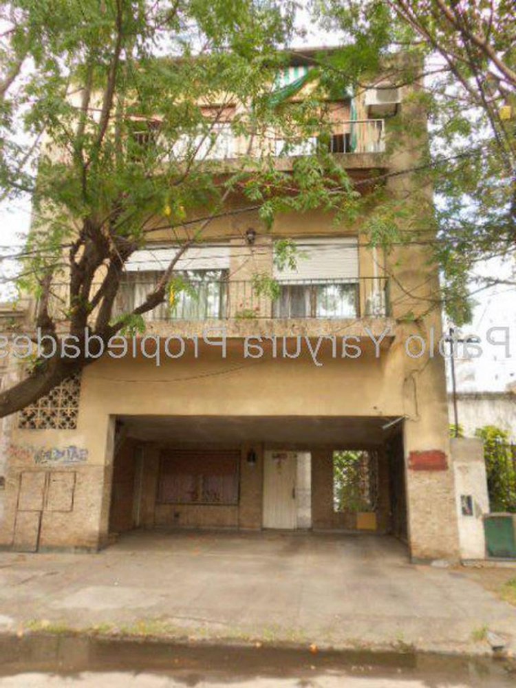 Apartamento de 2 dormitorios en Tres de Febrero, Argentina No. 55717