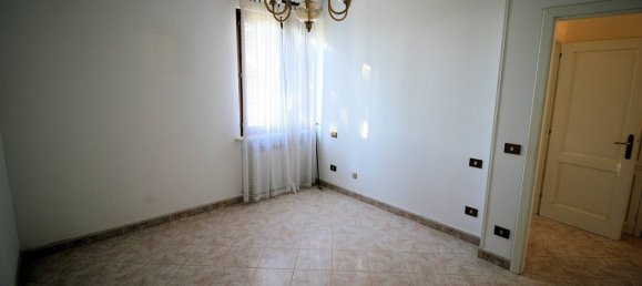 4 bedrooms House in Roccastrada, Italy No. 135001 15