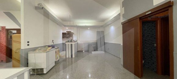 4-salle Propriété commerciale à Manfredonia, Italy No. 24103 9