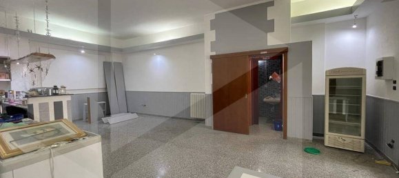 4-salle Propriété commerciale à Manfredonia, Italy No. 24103 11