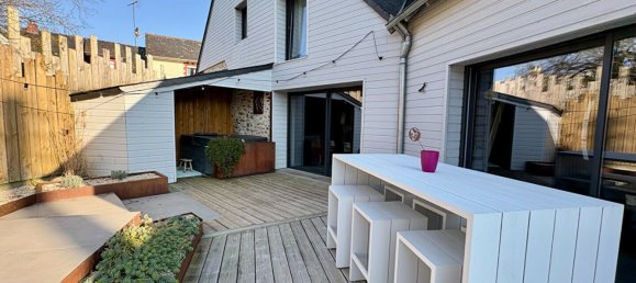 3 chambres Maison à Saint-Berthevin, France No. 360593 2