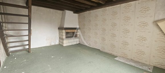 4 bedrooms House in Saint-Julien-de-Chedon, France No. 253158 8