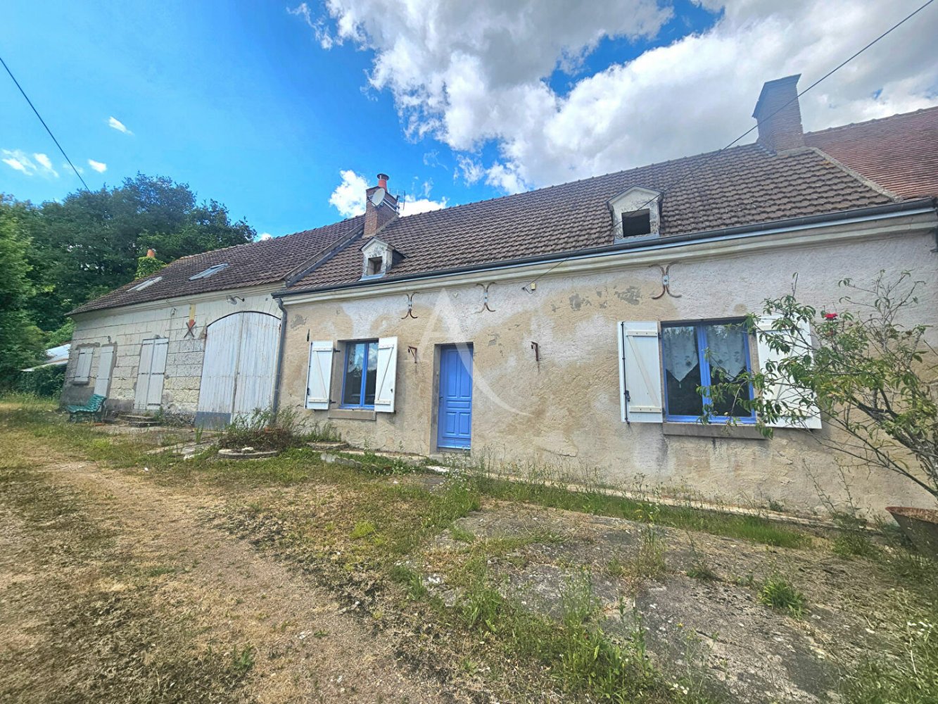 4 bedrooms House in Saint-Julien-de-Chedon, France No. 253158