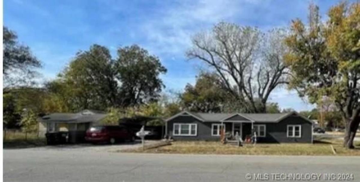 Casa de 4 dormitorios en Owasso, USA No. 424414