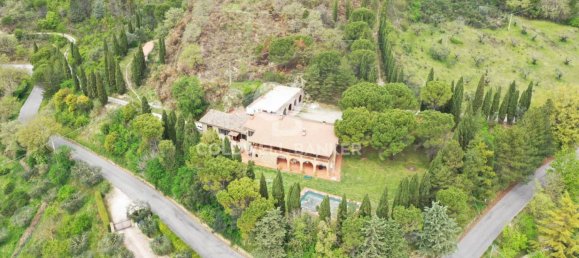 6 bedrooms House in Perugia, Italy No. 303229 4