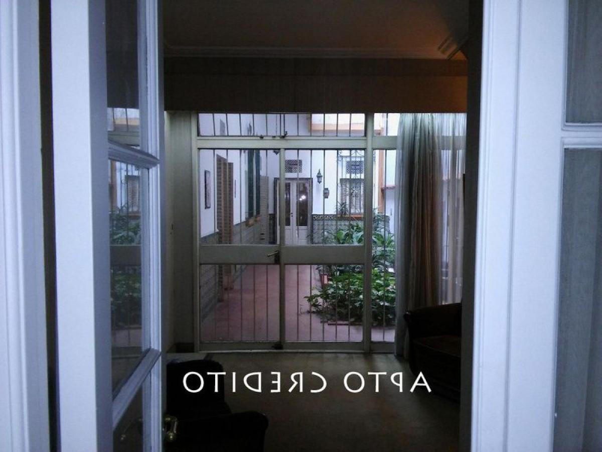 6 bedrooms House in Buenos Aires, Argentina No. 75924