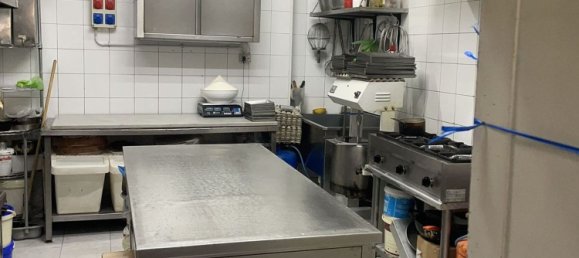 40m² Commercial property in Naples, Italy No. 254255 3