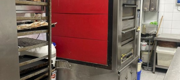 40m² Commercial property in Naples, Italy No. 254255 5