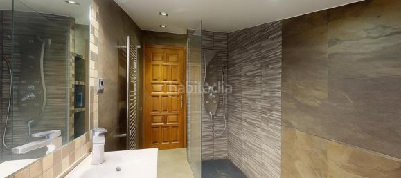 4 bedrooms House in El Masnou, Spain No. 167745 38