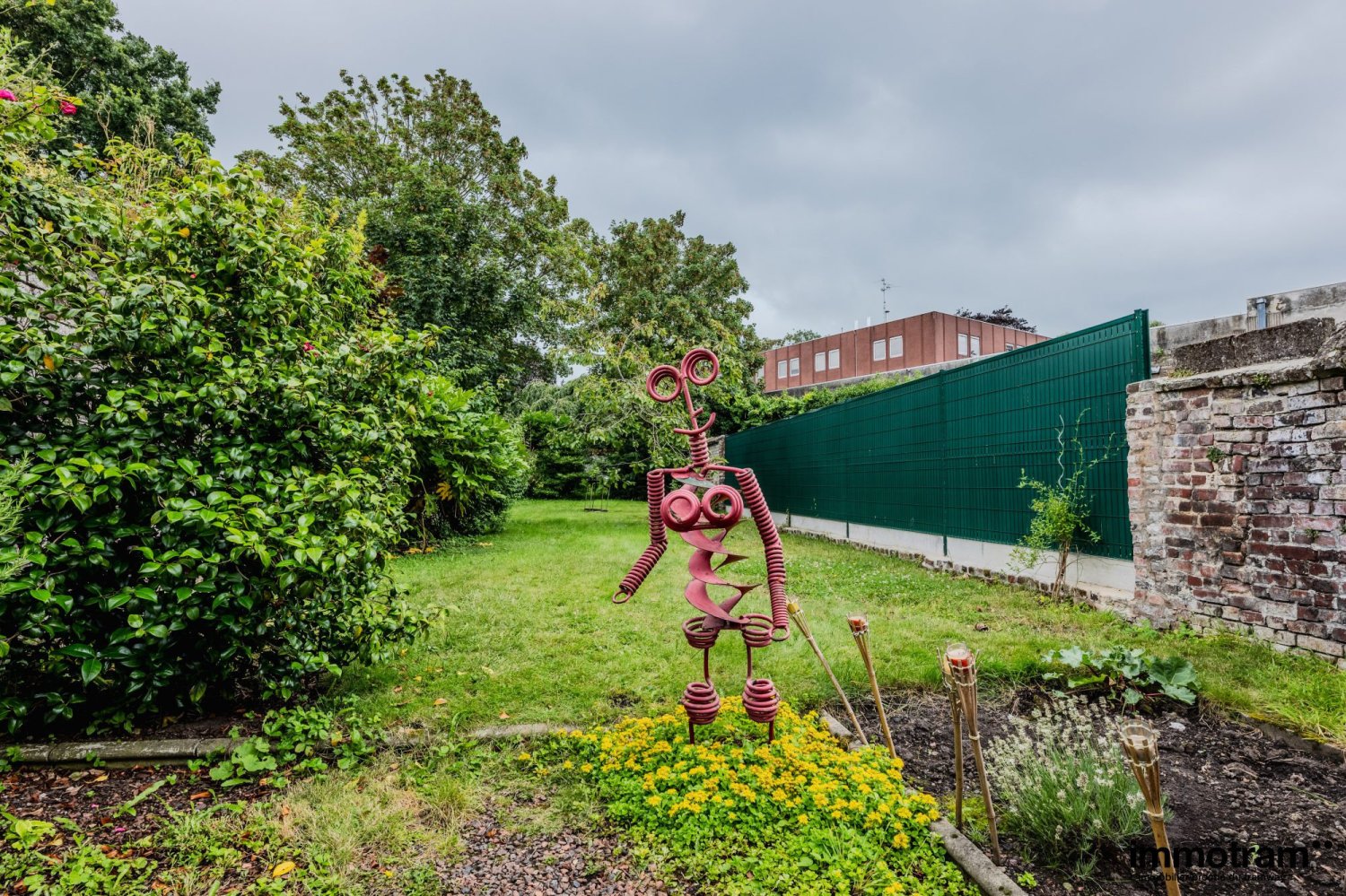 5 bedrooms House in Roubaix, France No. 256155