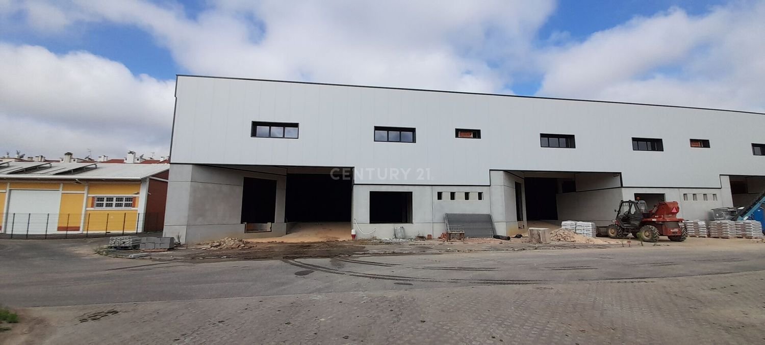 Almacén en Arruda dos Vinhos, Portugal 1050 m² No. 84275