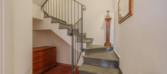 Villa de 2 dormitorios en San Miniato, Italy No. 236269 10