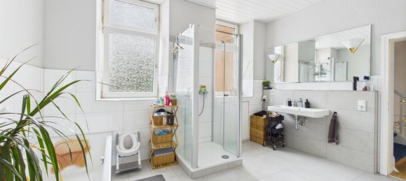 454m² Building in Neuwied, Germany No. 312180 11