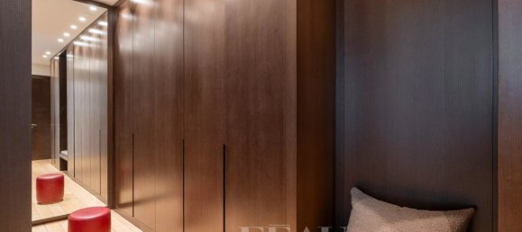 Apartamento de 3 dormitorios en Paris, France No. 150265 13