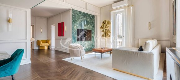 Квартира с 3 спальнями в Милан, Италия № 378417 3