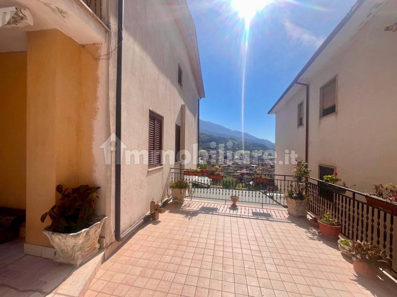 Apartamento de 2 dormitorios en Civitella Roveto, Italy No. 348162
