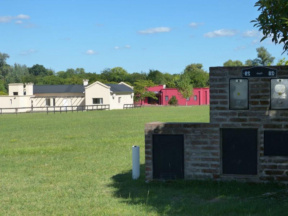 Land in Buenos Aires, Argentina No. 117762