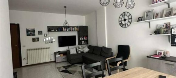Apartamento de 3 divisões em Legnano, Italy N.º 42577 2