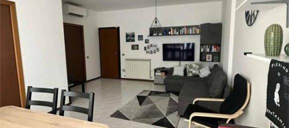 Apartamento de 3 divisões em Legnano, Italy N.º 42577 3