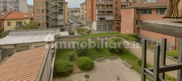 4 bedrooms Apartment in Turin, Italy No. 324045 43