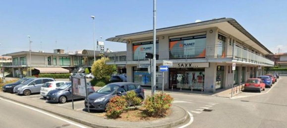 74m² Commercial property in Trezzano Rosa, Italy No. 222432 2