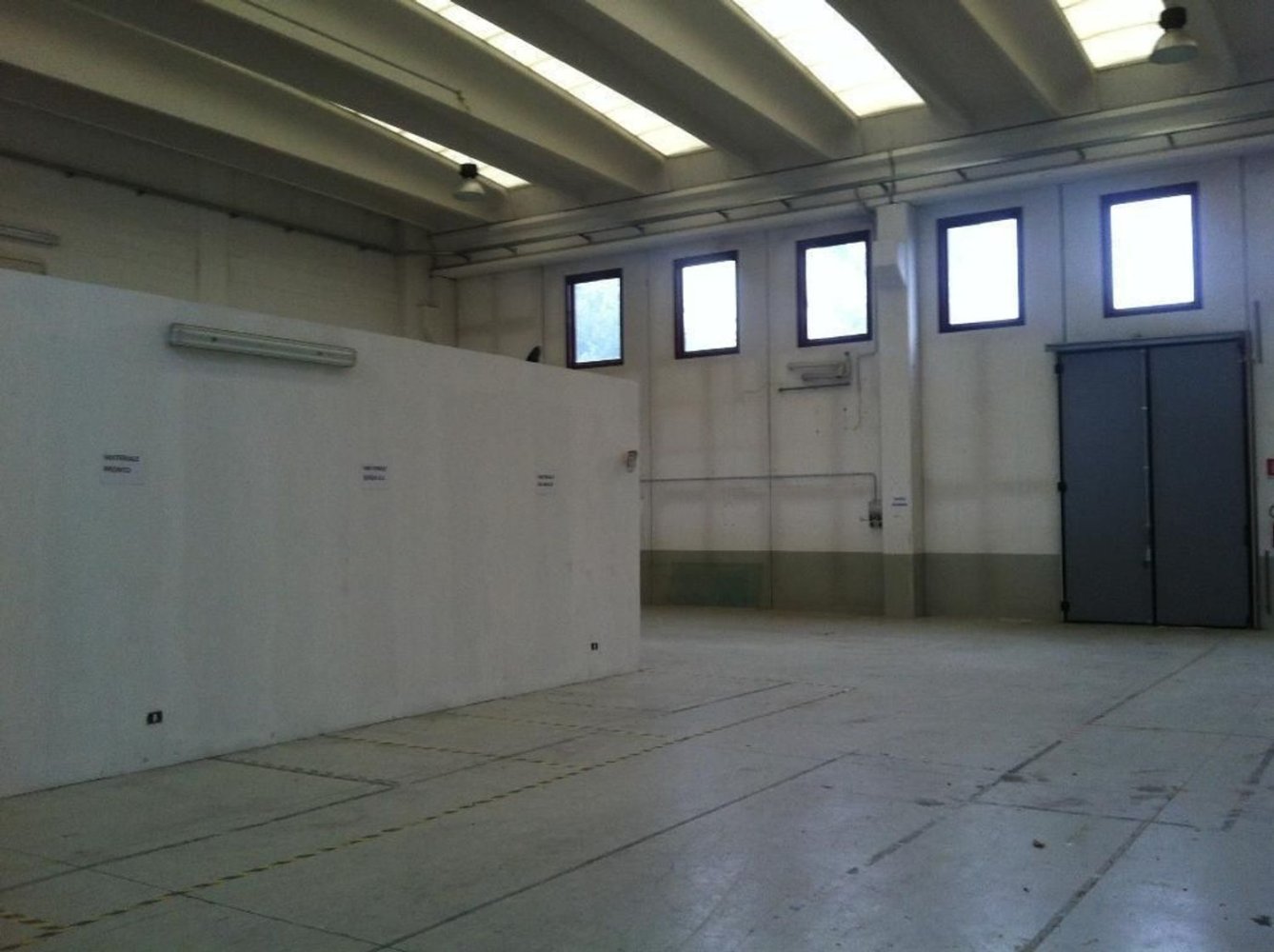 Lagerhaus in Capannori, Italy 1500m², Nr. 62735