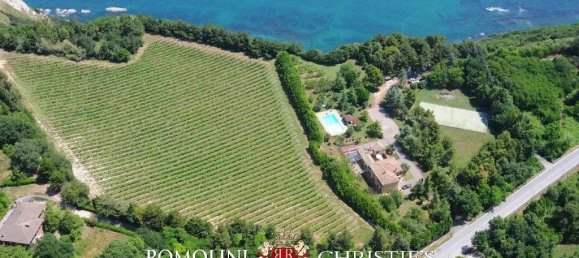 Villa de 7 dormitorios en Ancona, Italy No. 70318 7