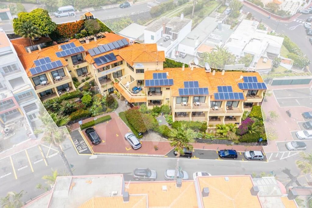 2000m² Hotel in Canico, Portugal No. 203737