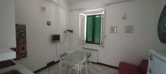 Casa de 4 habitaciónes en Livorno, Italy No. 257011 2