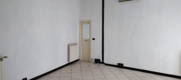 Casa de 4 habitaciónes en Livorno, Italy No. 257011 14