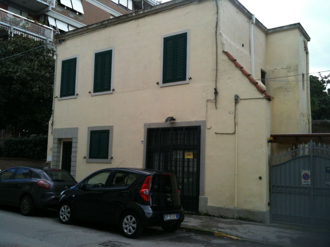 Casa de 4 habitaciónes en Livorno, Italy No. 257011