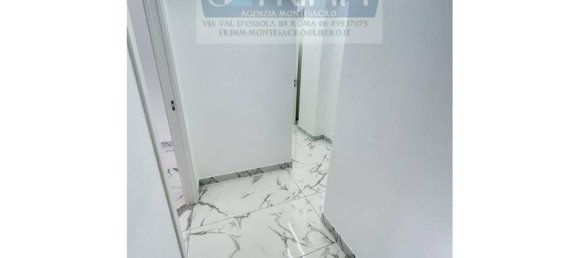 4-salle Appartement à Rome, Italy No. 16857 18